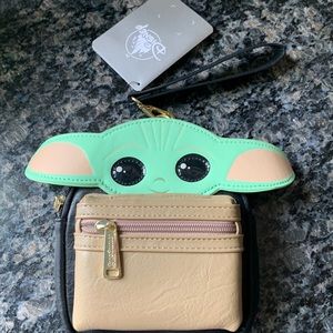 Baby Yoda Grogu Loungefly Wristlet Belt Loop Bag NWT